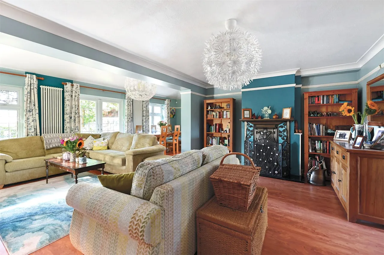 Sandy Lane, Hartley Wintney, Hook, Hampshire, RG27 8DT, photo 2