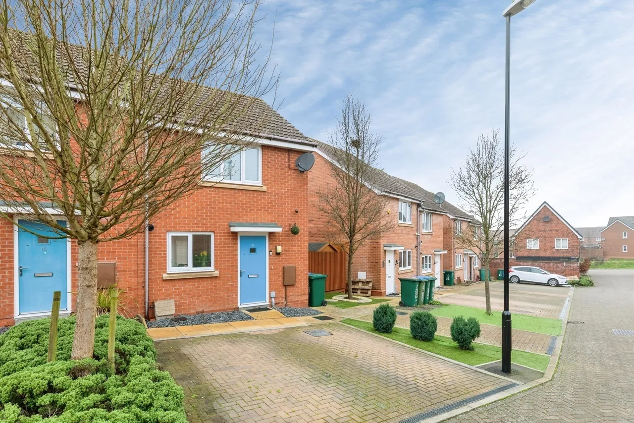 2 bed house for sale — Sparrow Road, COVENTRY, West Midlands, CV2