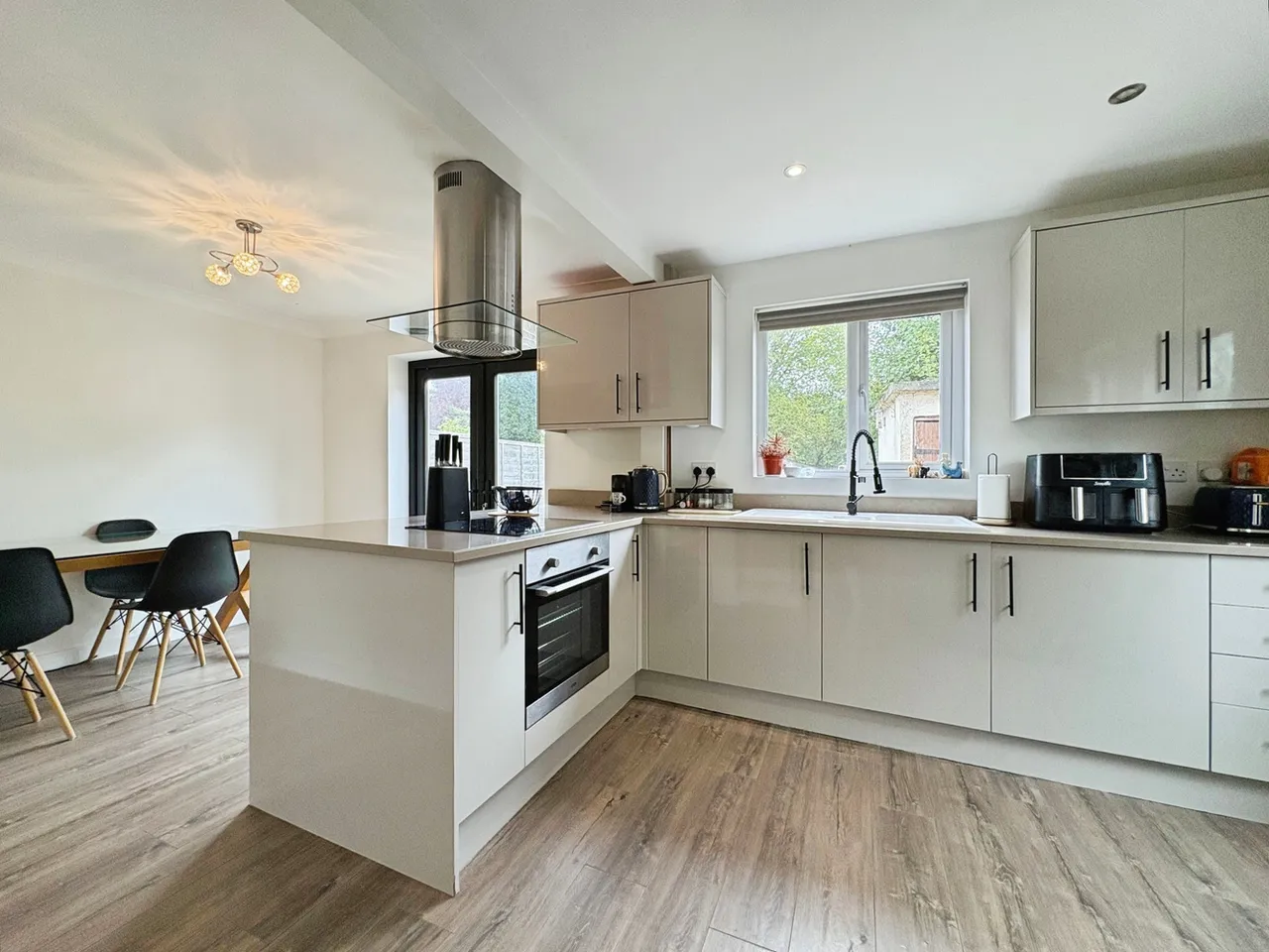 Station Road, Warmley, Bristol, South Gloucestershire, photo 7