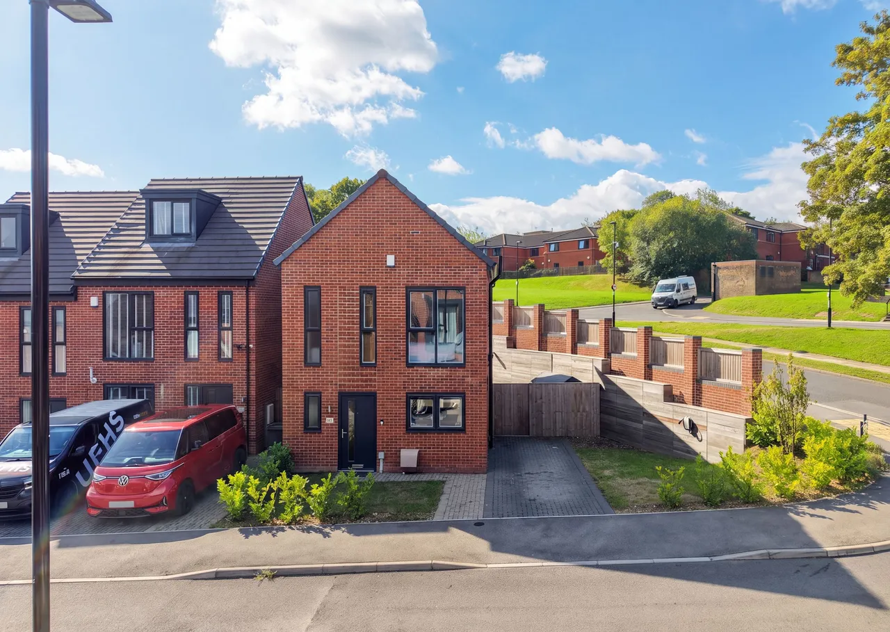 Valley View Court, Sheffield, S12, photo 2