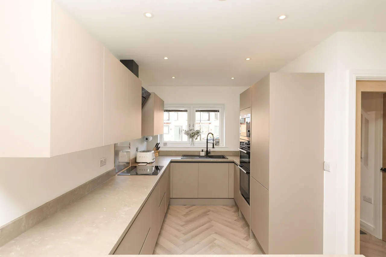 Valley View Court, Sheffield, S12, photo 6