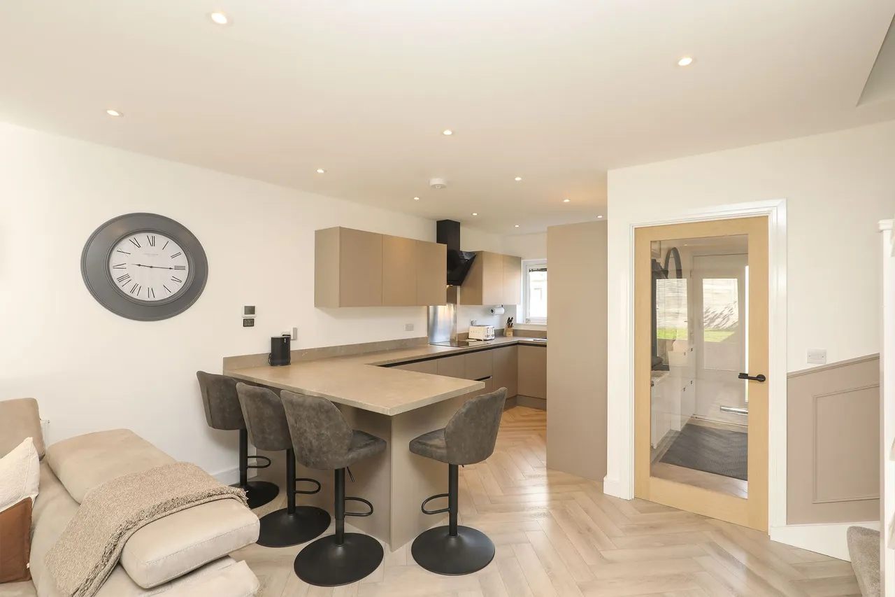 Valley View Court, Sheffield, S12, photo 7