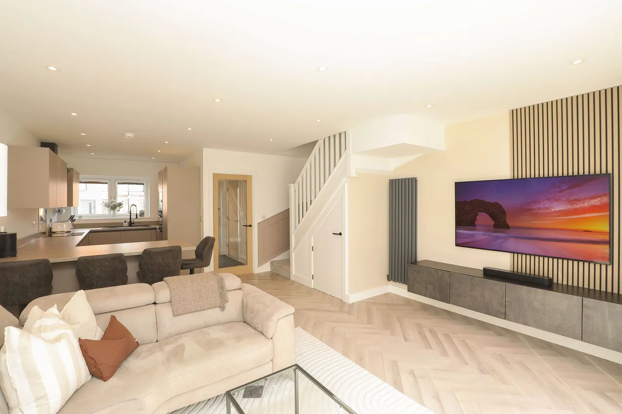 Valley View Court, Sheffield, S12, photo 3
