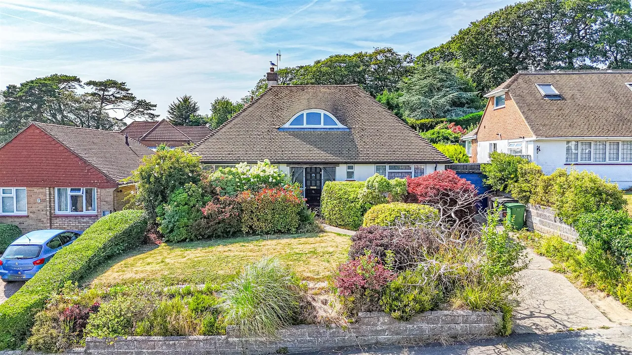 3 bed house for sale, Friars Way, Hastings