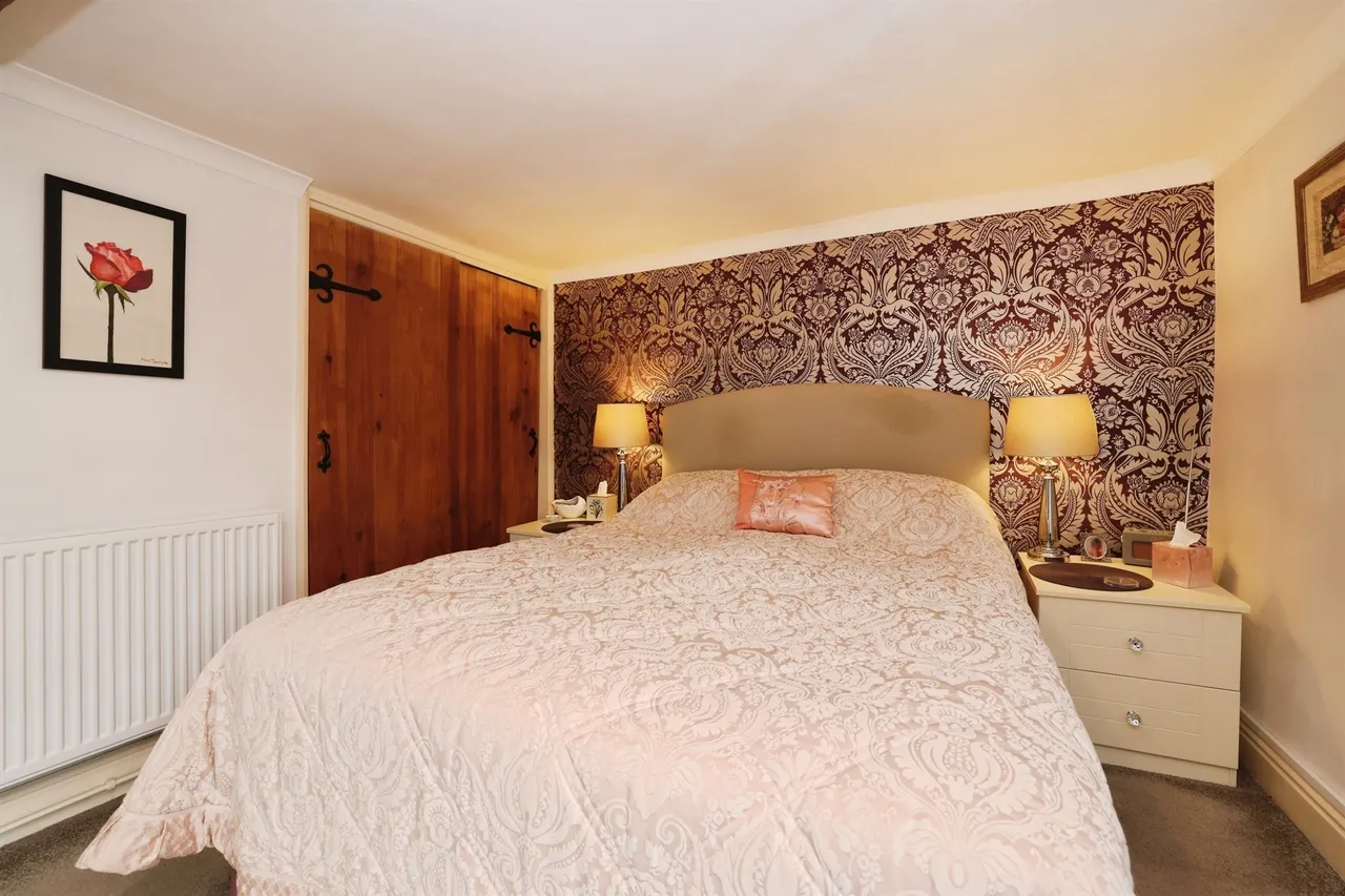 The Green, Calne, photo 11