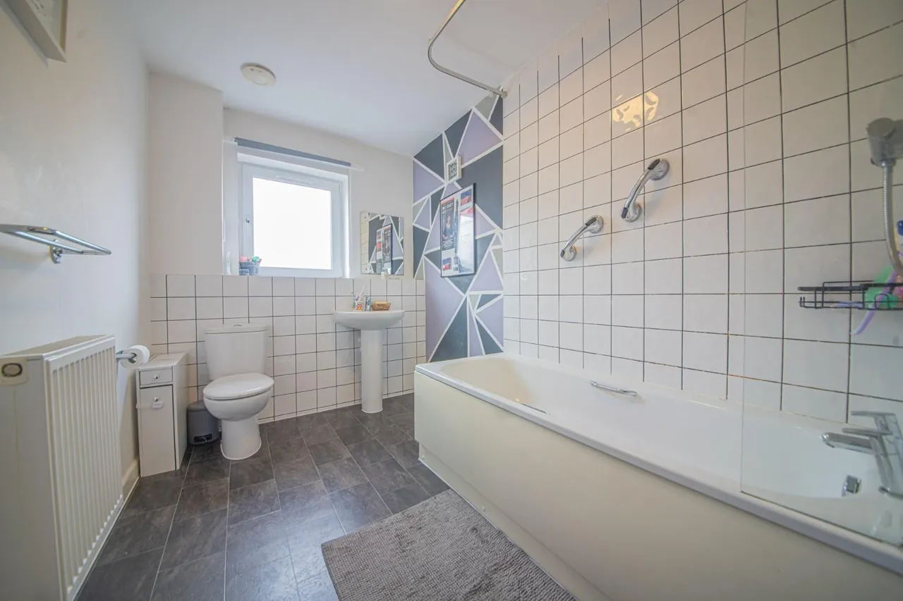 Conduct Gardens, Eastleigh, SO50 9QG, photo 8