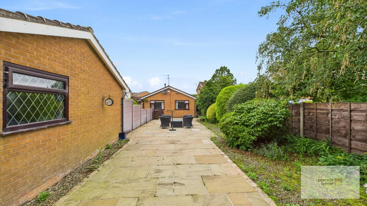 Westerham Close, Brandlesholme, BL8 4PP, photo 15