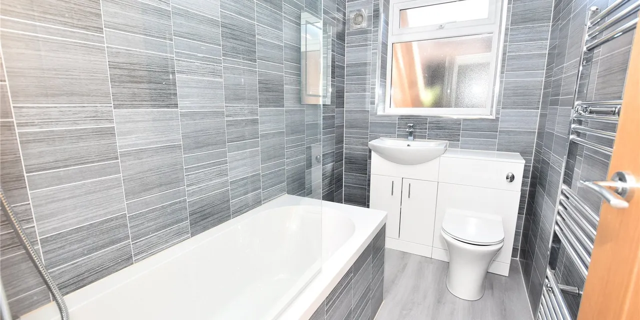 Silverlea Avenue, Wallasey, CH45, photo 4
