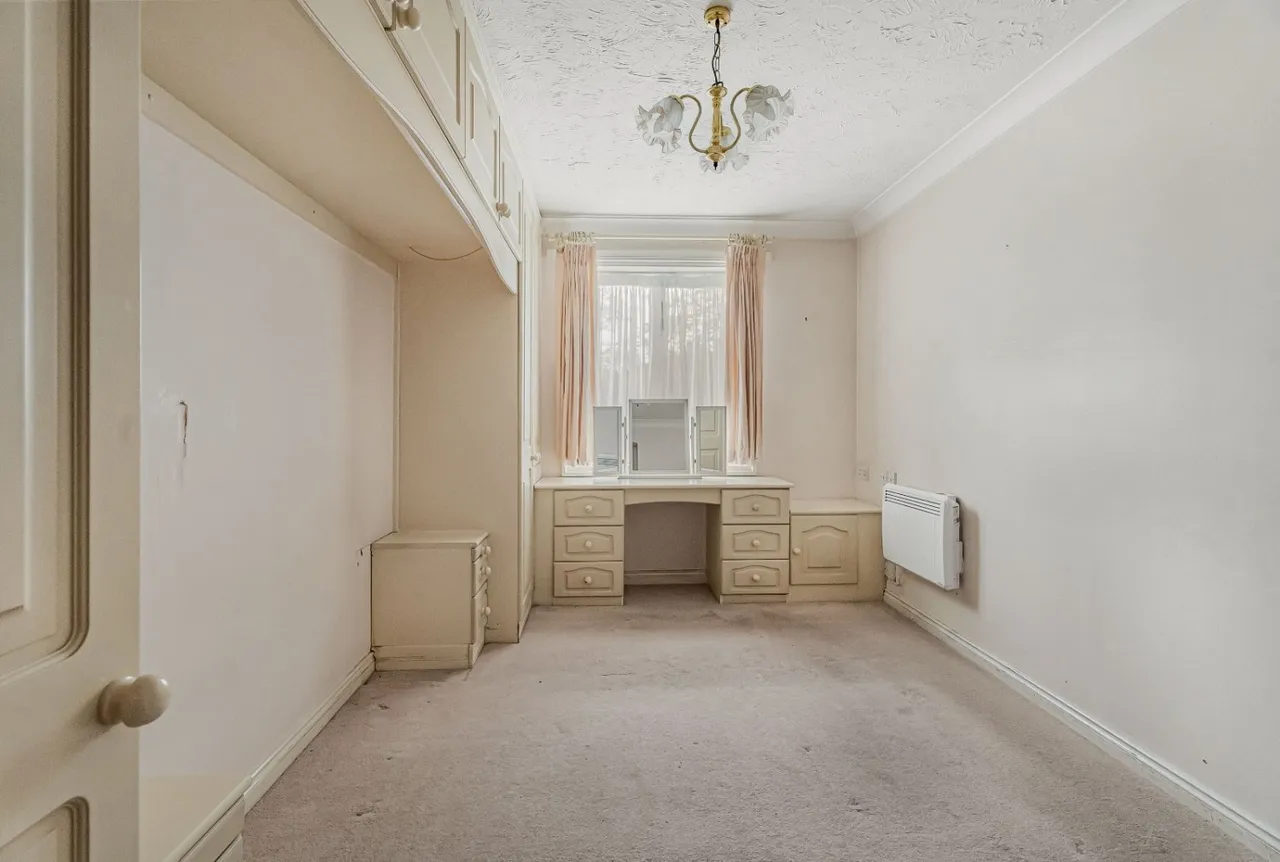 Du Cros Drive, Stanmore, HA7, photo 11