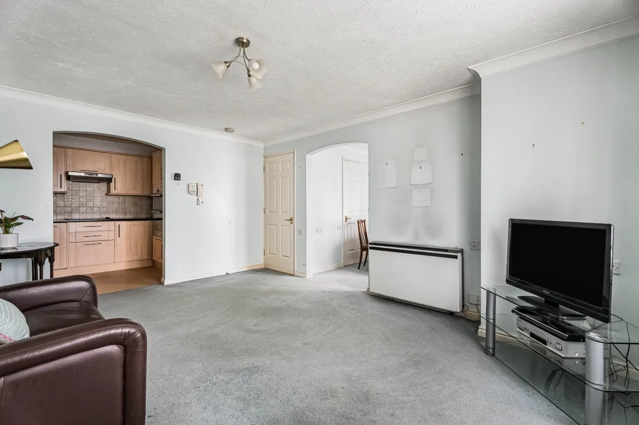 Du Cros Drive, Stanmore, HA7, photo 5