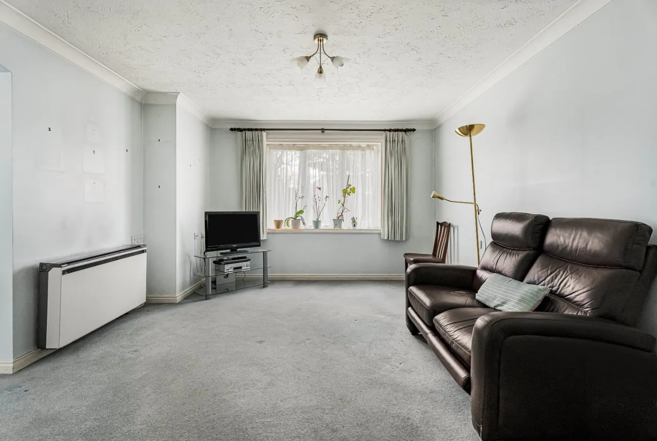 Du Cros Drive, Stanmore, HA7, photo 4