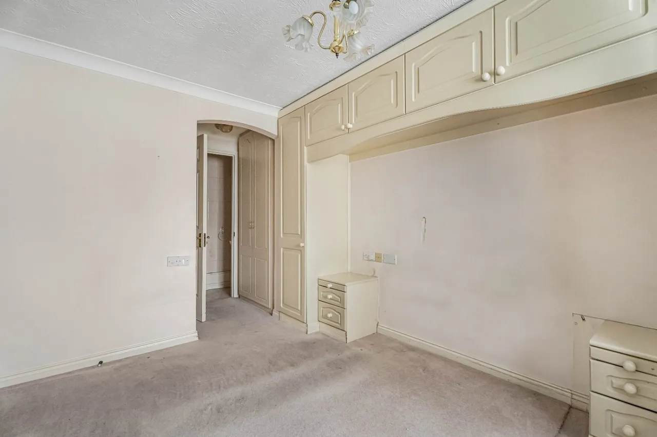 Du Cros Drive, Stanmore, HA7, photo 7
