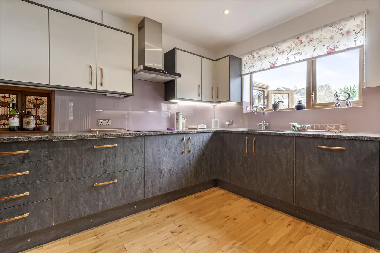 Withdean Avenue, Goring-By-Sea, Worthing, photo 5