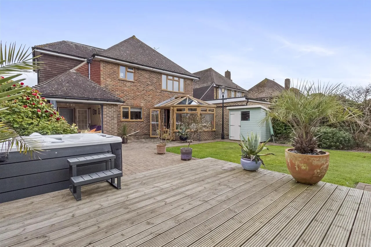 Withdean Avenue, Goring-By-Sea, Worthing, photo 9