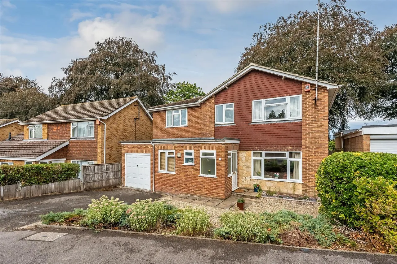 4 bed house for sale, West Down, Great Bookham, KT23