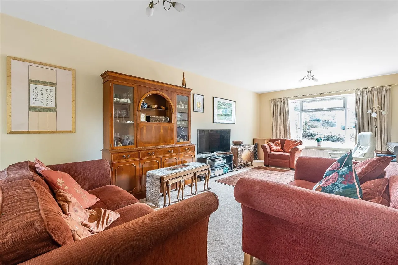 West Down, Great Bookham, KT23, photo 2