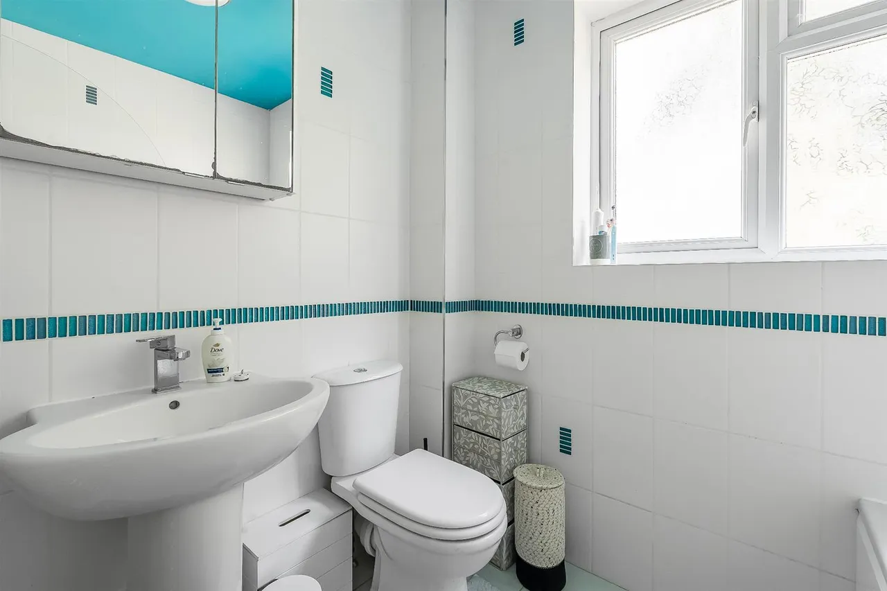 West Down, Great Bookham, KT23, photo 9