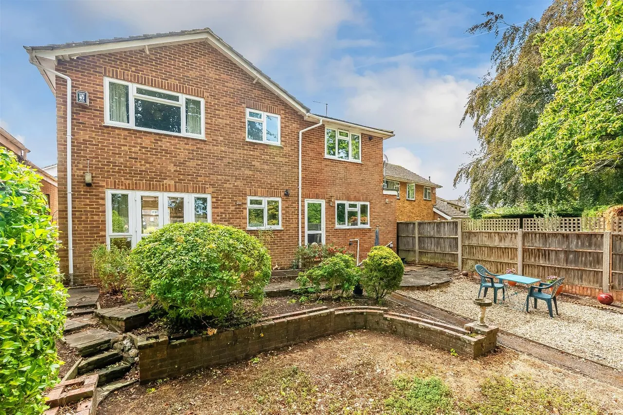West Down, Great Bookham, KT23, photo 13