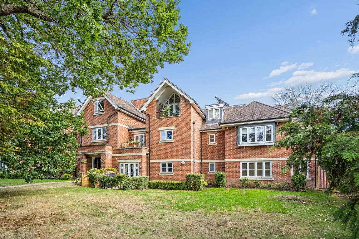 Brookdene Drive, Northwood, HA6, photo 9