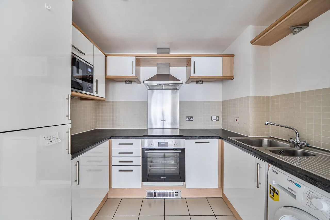 5 Avante Court, The Bittoms, Kingston upon Thames, photo 4