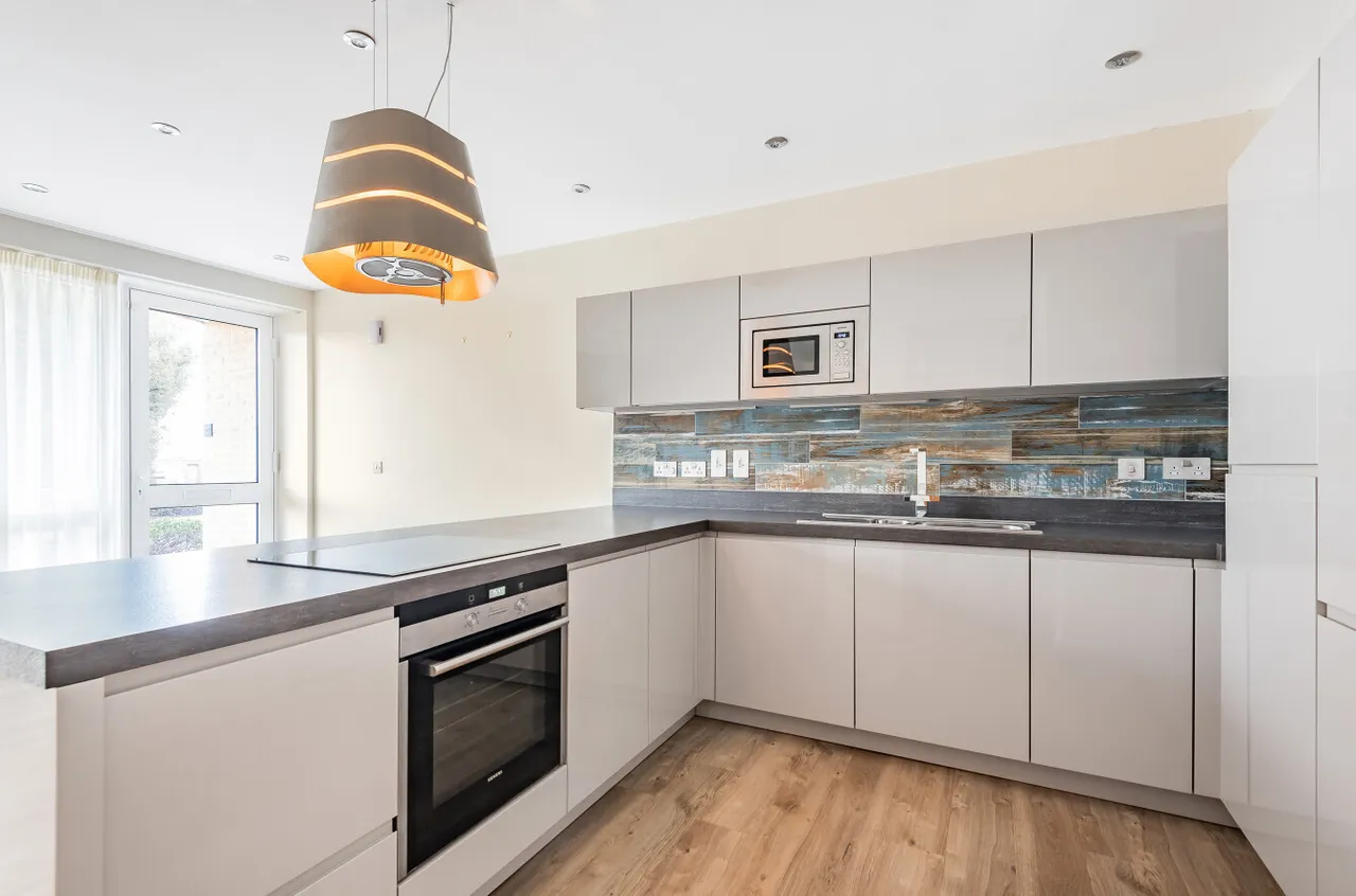 Almansa Way, Lymington, SO41, photo 5