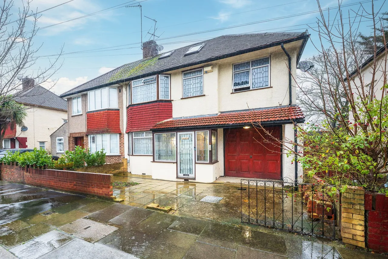 Bracondale Road, Abbey Wood, SE2, photo 20