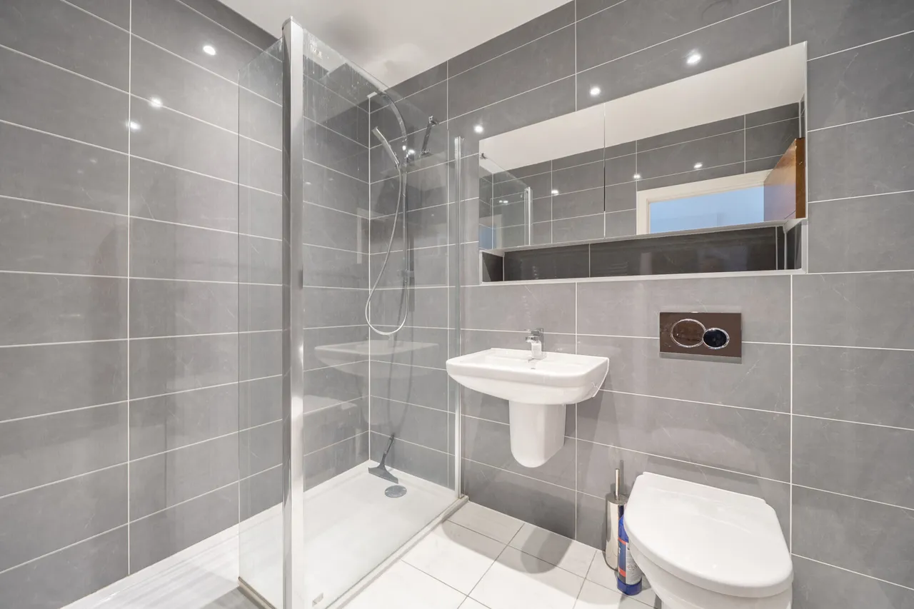 Humphris Place, Cheltenham, GL53, photo 9