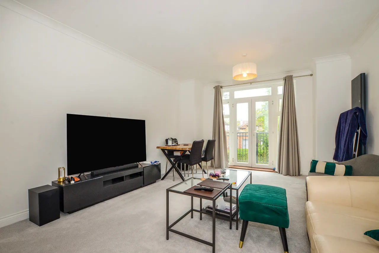 Stonegrove, Edgware Fees Apply, HA8, photo 4
