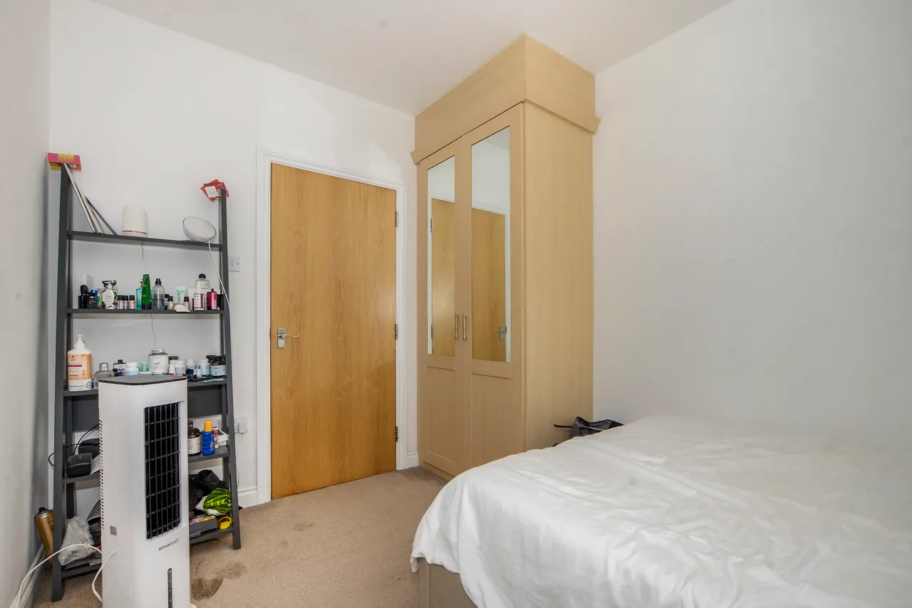 Stonegrove, Edgware Fees Apply, HA8, photo 7