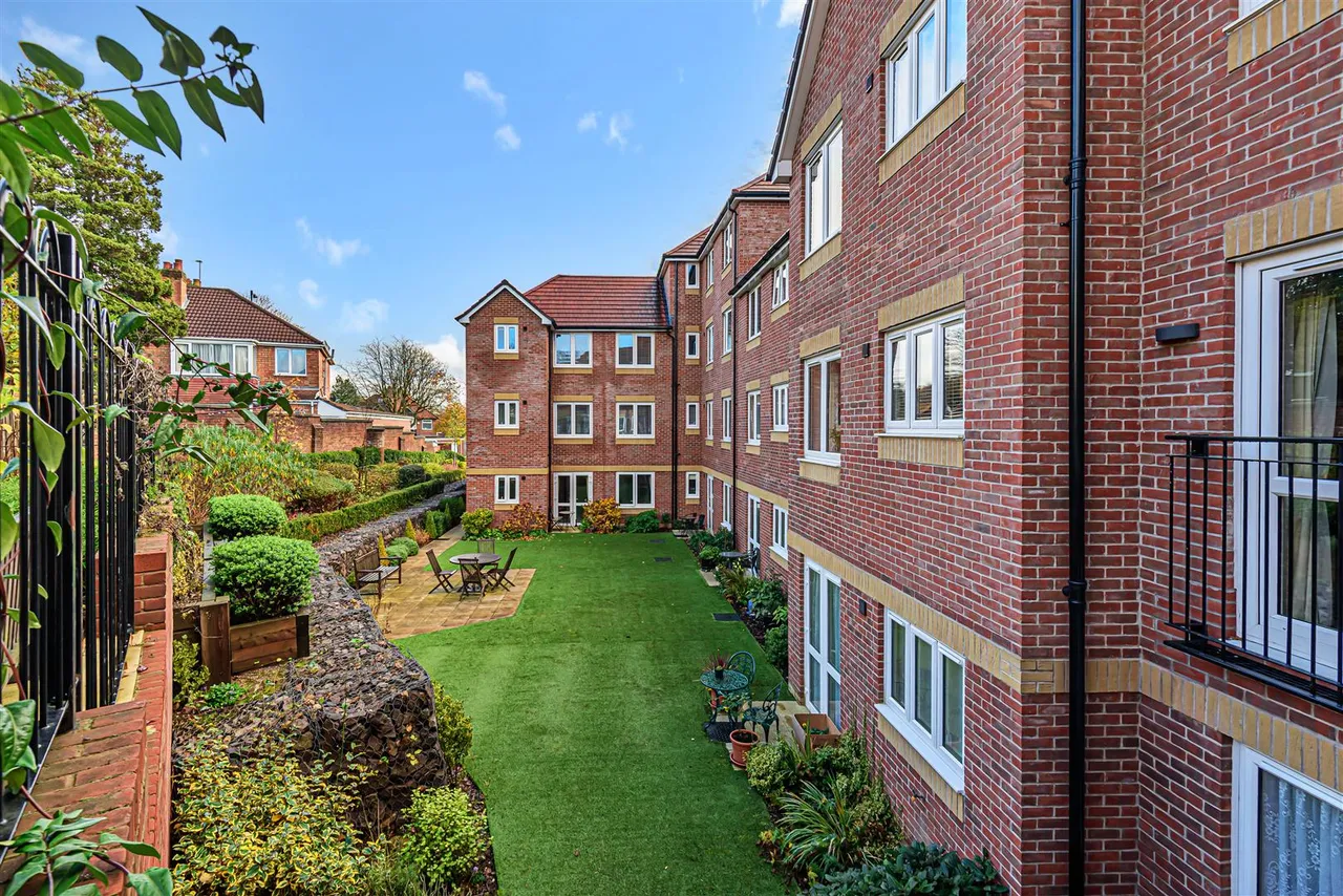 Quinton Lane, Quinton, B32, photo 2