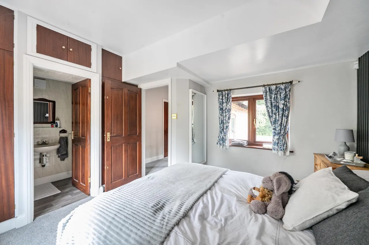 Waterhouse Lane, Kingswood, KT20, photo 29