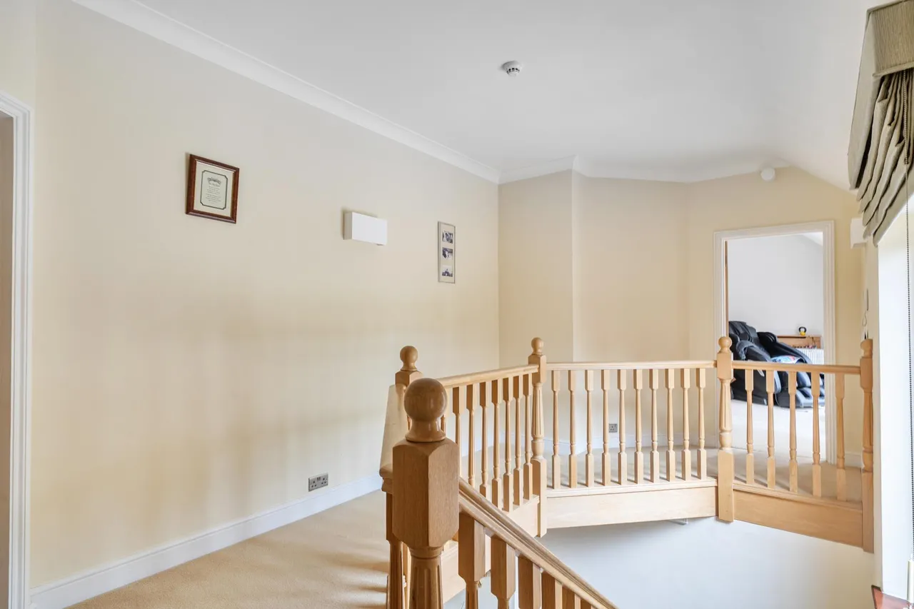 Waterhouse Lane, Kingswood, KT20, photo 11
