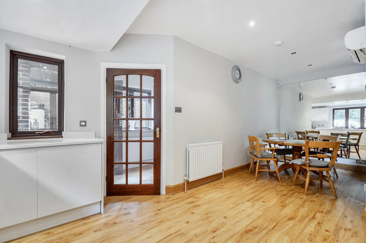 Waterhouse Lane, Kingswood, KT20, photo 24
