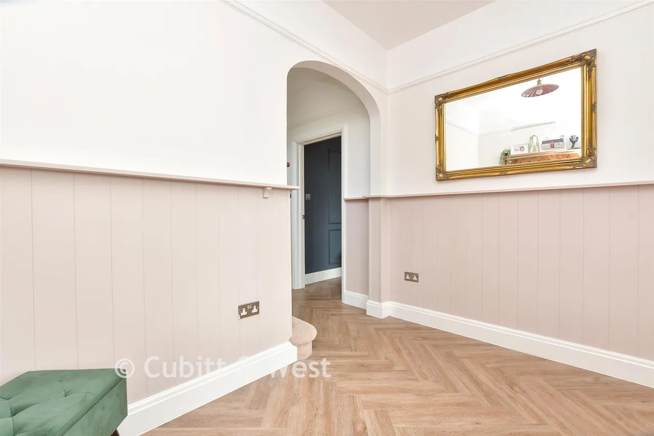 Pampisford Road, Purley, CR8, photo 17