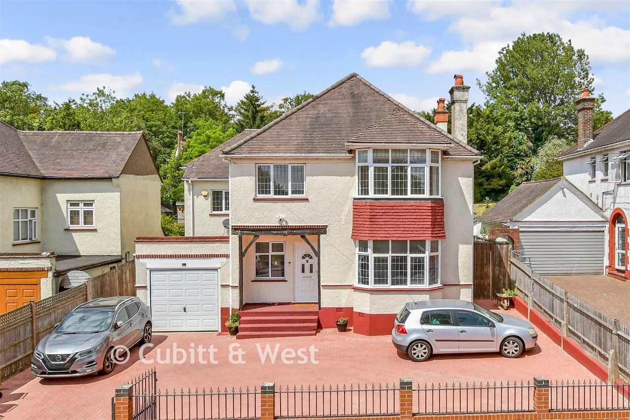 4 bed house for sale, Pampisford Road, Purley, CR8