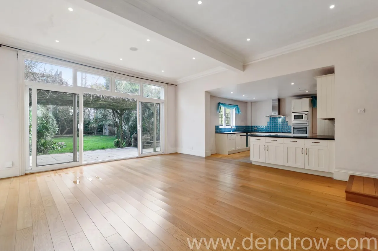 5 bed house for sale — Gordon Road, London, W5 2AD