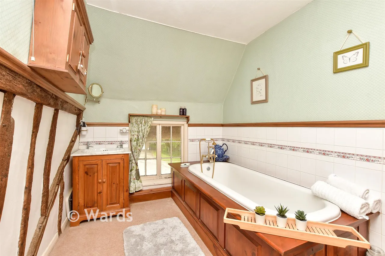 Chestnut Wood Lane, Borden, ME9, photo 8