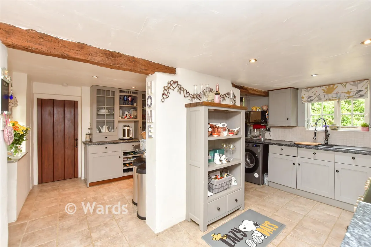 Chestnut Wood Lane, Borden, ME9, photo 2