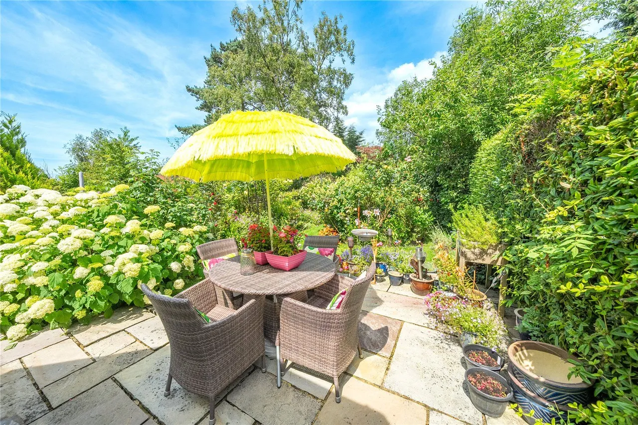 Sandmoor Mews, Alwoodley, LS17, photo 15