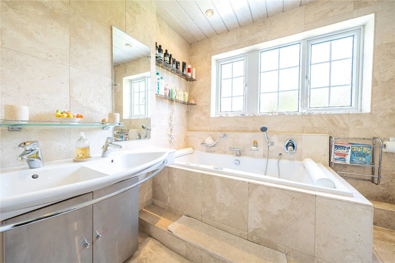 Sandmoor Mews, Alwoodley, LS17, photo 10
