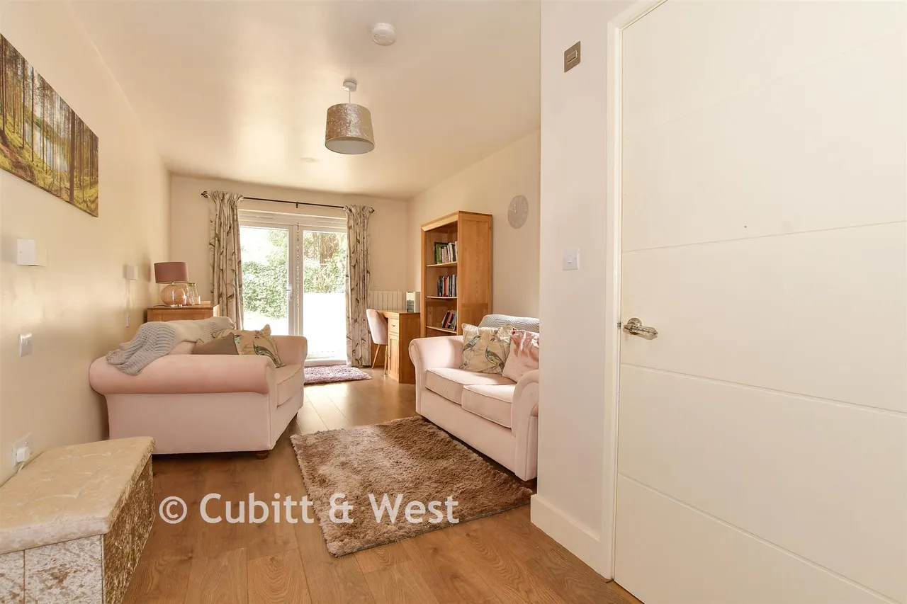 Snow Hill, Copthorne, RH10, photo 19