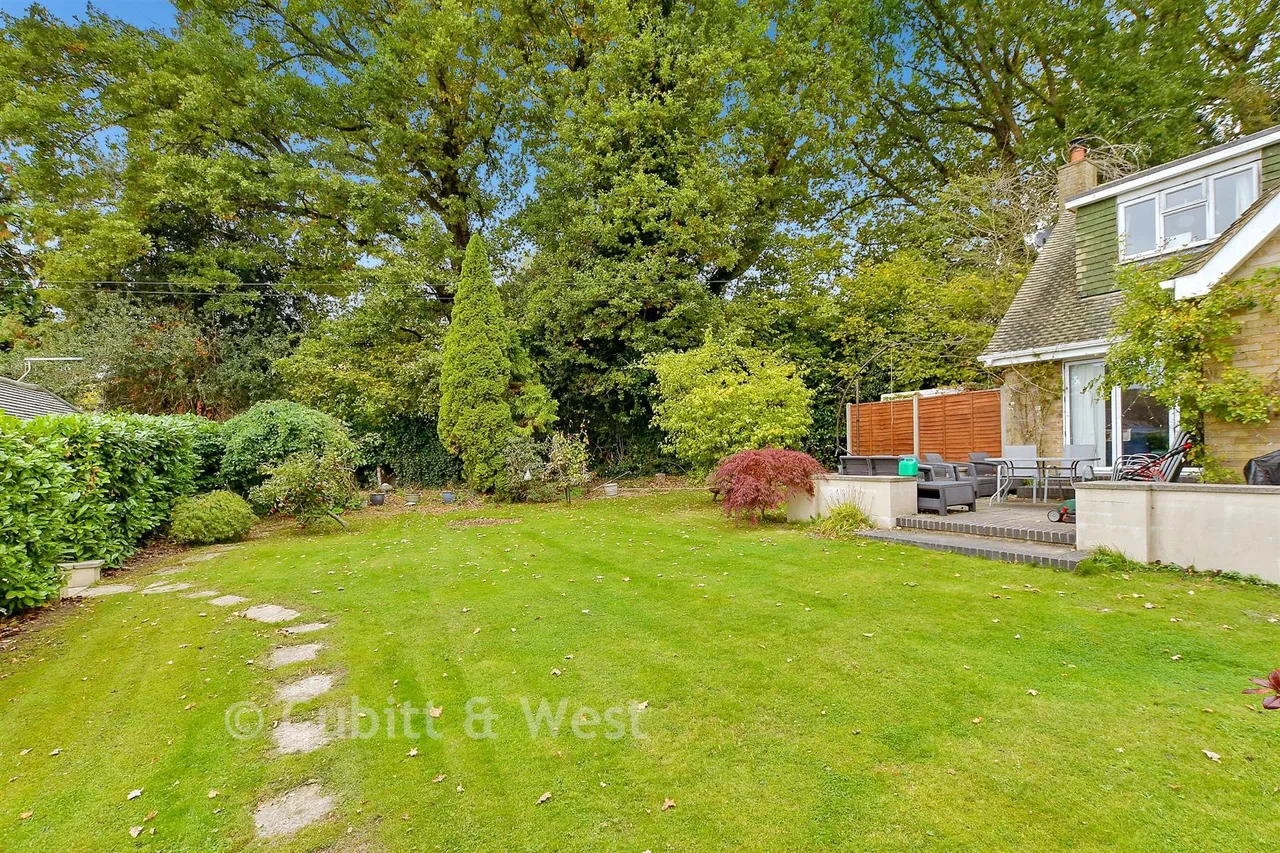 Snow Hill, Copthorne, RH10, photo 20