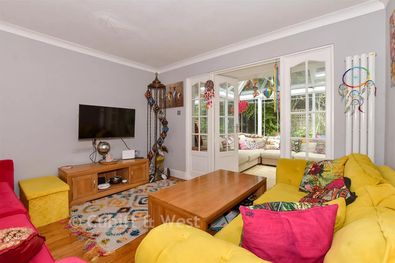 Snow Hill, Copthorne, RH10, photo 5