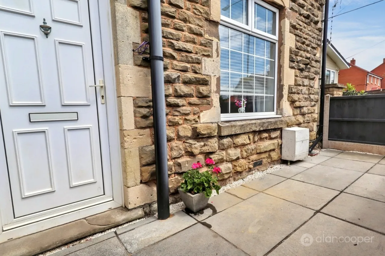 Nuneaton Road, Bulkington, CV12, photo 27