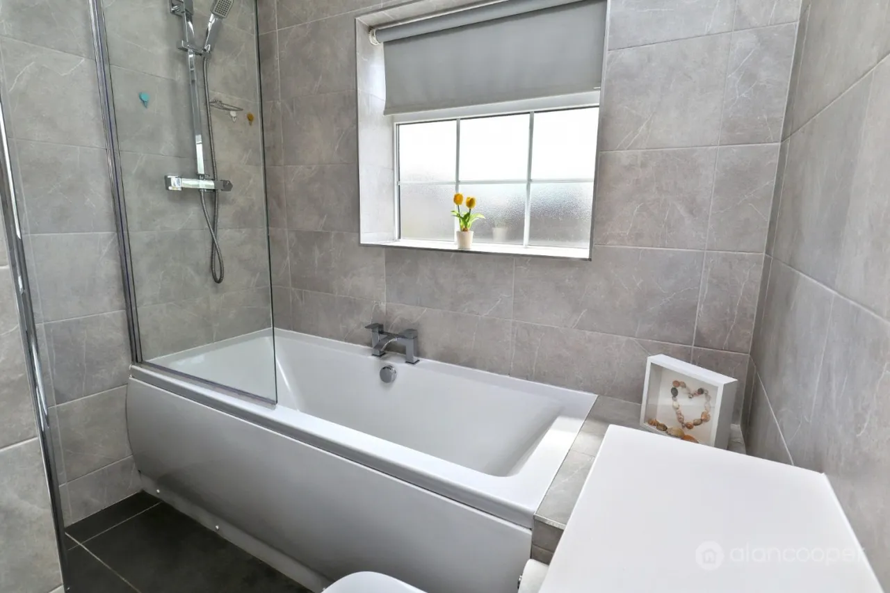 Nuneaton Road, Bulkington, CV12, photo 20