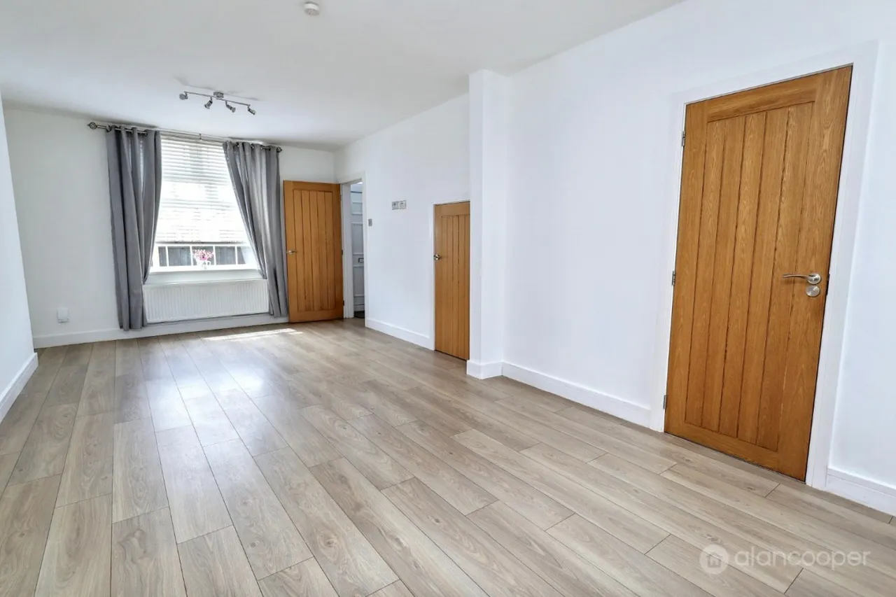 Nuneaton Road, Bulkington, CV12, photo 6