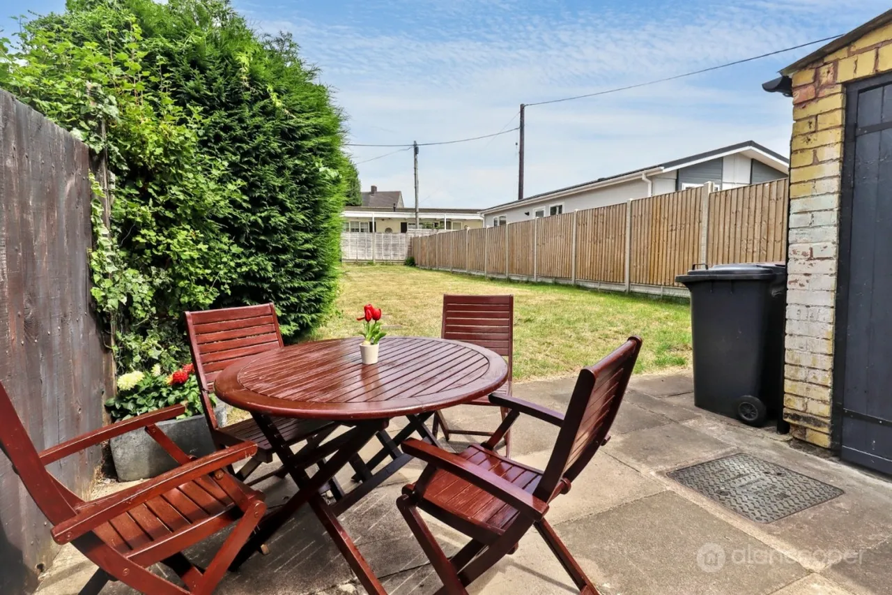 Nuneaton Road, Bulkington, CV12, photo 4
