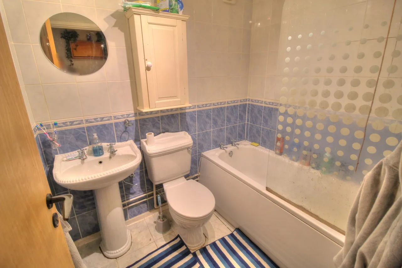 Moncrieffe Close, Dudley, DY2, photo 7