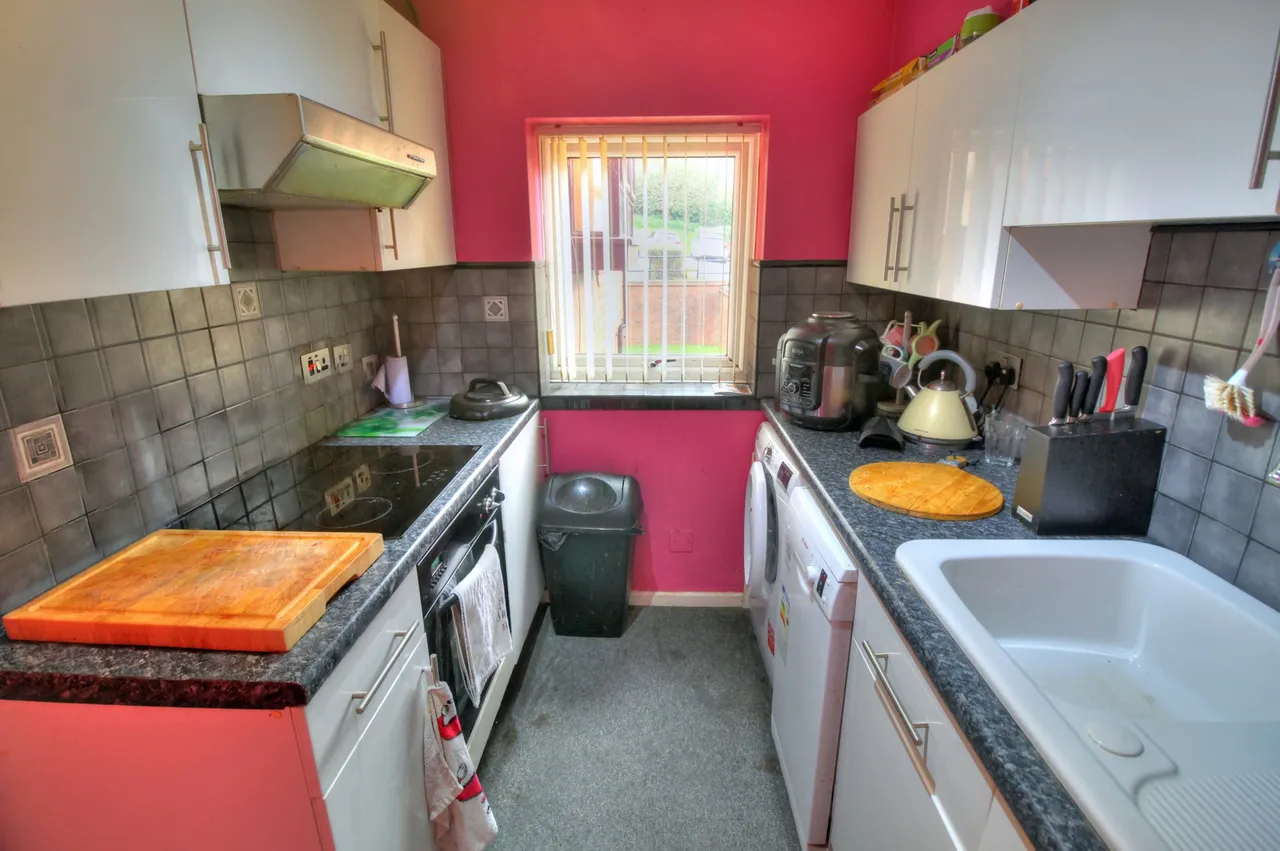 Moncrieffe Close, Dudley, DY2, photo 4