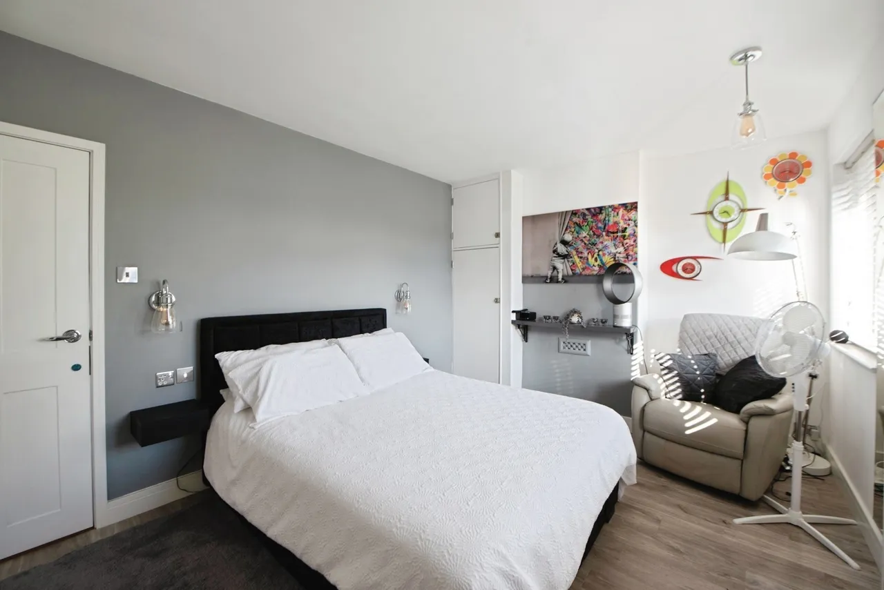 Prideaux-Brune Avenue, Gosport, PO13, photo 9